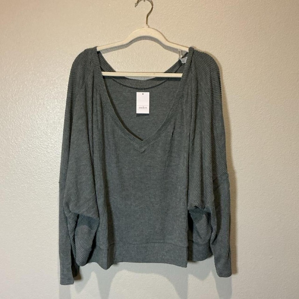 Auden Size 4X gray ribbed knit pullover with a relaxed fit